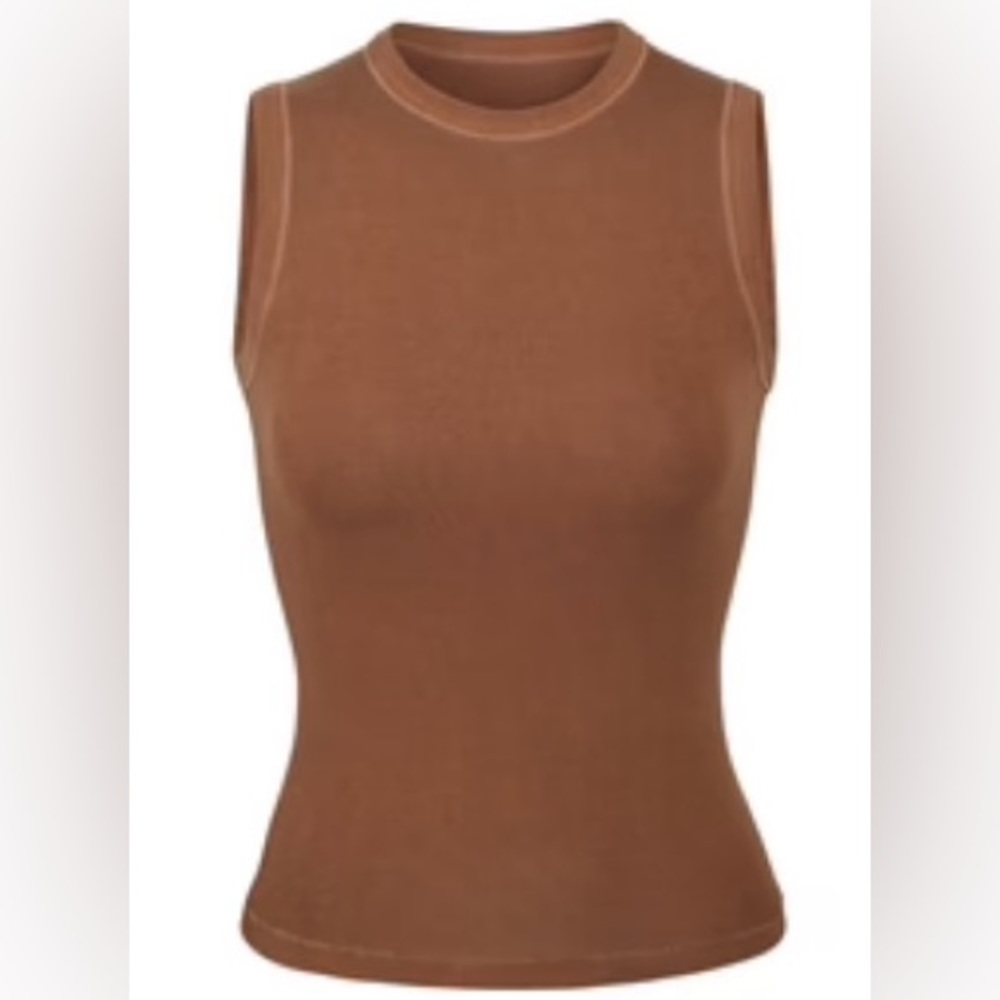 Skims Outdoor Crew Neck Tank - camel (S)